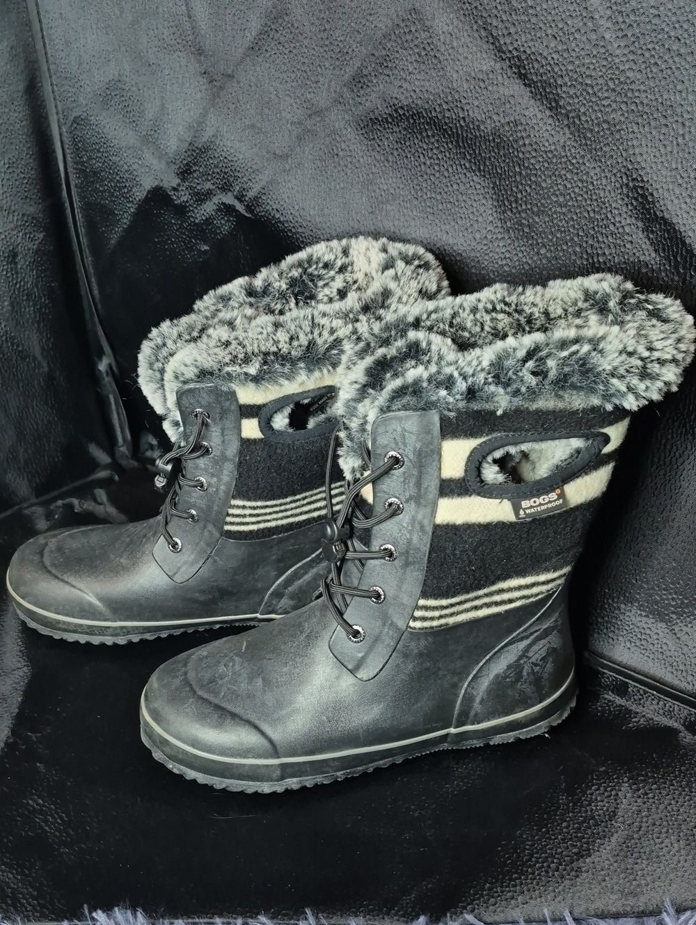 Bogs Arcata Big Kids Size 6 Waterproof Faux Fur Lined Boot